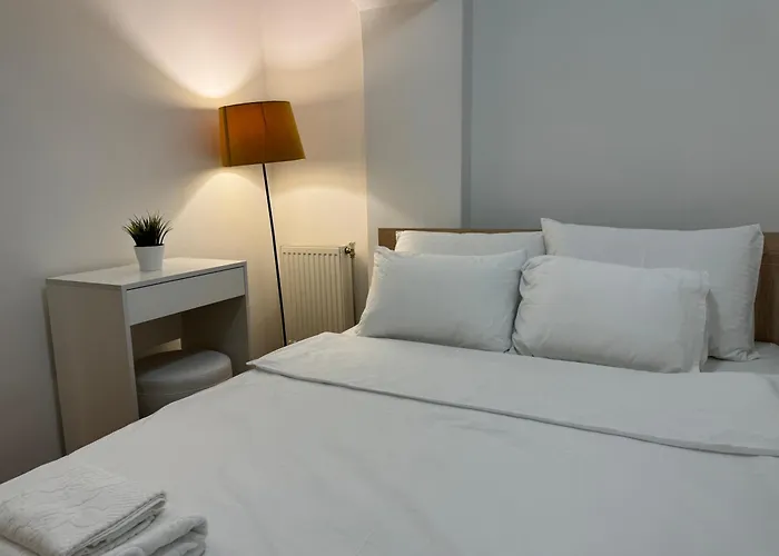 Central Elegance Apartments